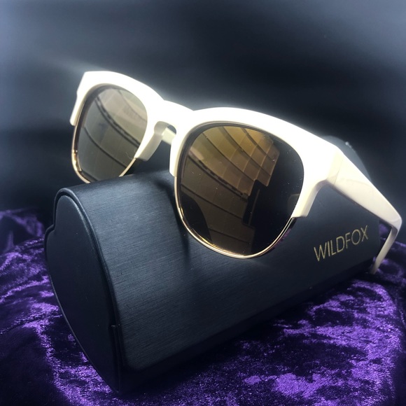 Wildfox Clubfox Ivory & Gold Sunglasses w/ Case main image 11